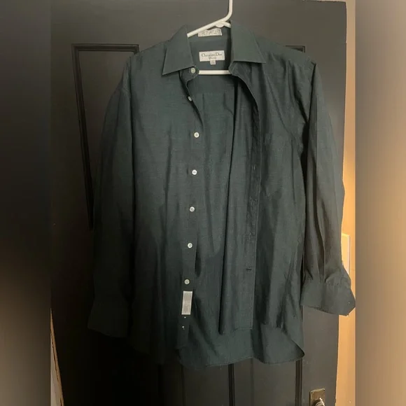 DIOR BUTTON UP - Picture 3 of 3